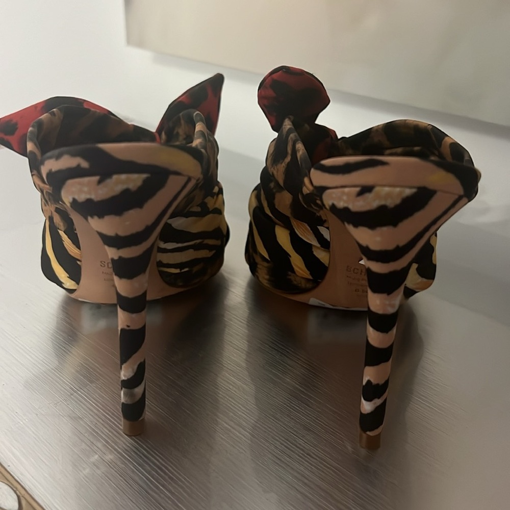 Heels - Picture 2 of 5